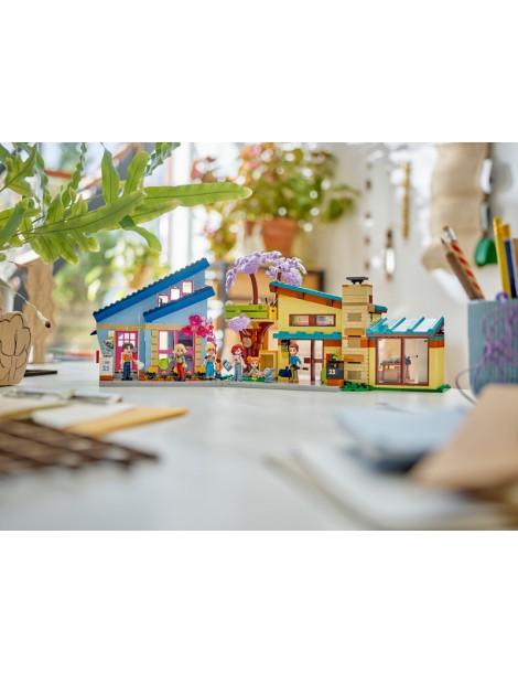 LEGO Friends - Olly and Paisley's Family Houses
