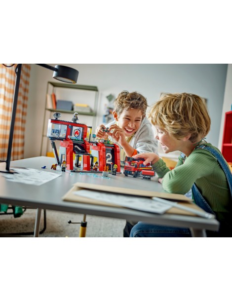 LEGO City - Fire Station with Fire Truck