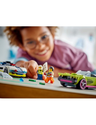 LEGO City - Police Car and Muscle Car Chase
