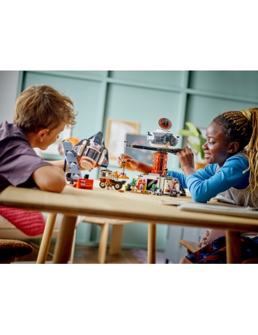 LEGO City - Space Base and Rocket Launchpad