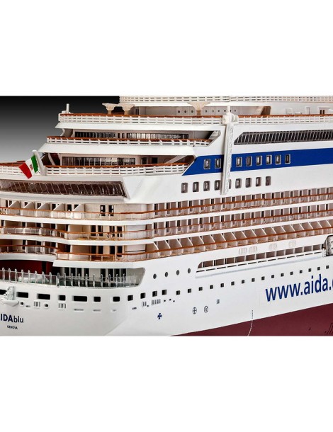 Revell AIDAblu, sol, mar, stella 1:400