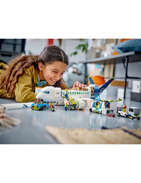 LEGO City - Passenger Airplane