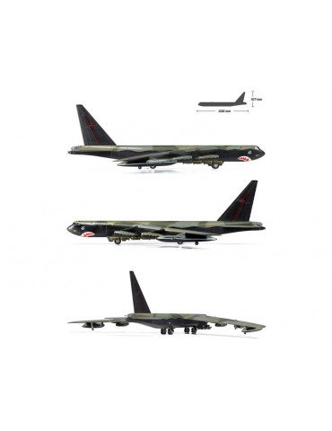 Academy Boeing B-52D Stratofortress (1:144)