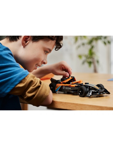 LEGO Technic - NEOM McLaren Formula E Race Car