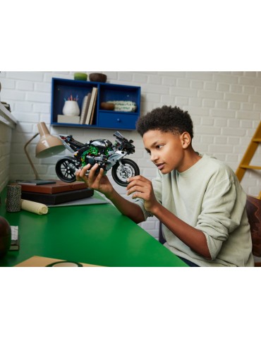 LEGO Technic - Kawasaki Ninja H2R Motorcycle