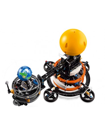 LEGO Technic - Planet Earth and Moon in Orbit