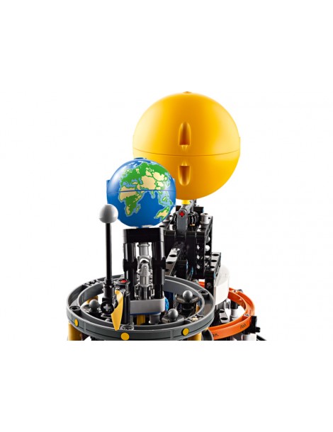 LEGO Technic - Planet Earth and Moon in Orbit