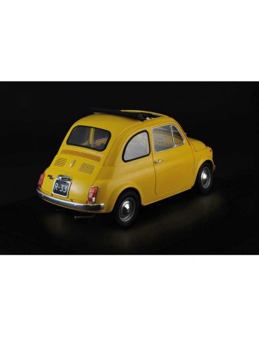 Italeri Fiat 500 F 1968 atnaujintas leidimas (1:12)