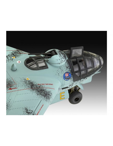 Bombonešis Revell Arado P-Series AR555 (1:72)