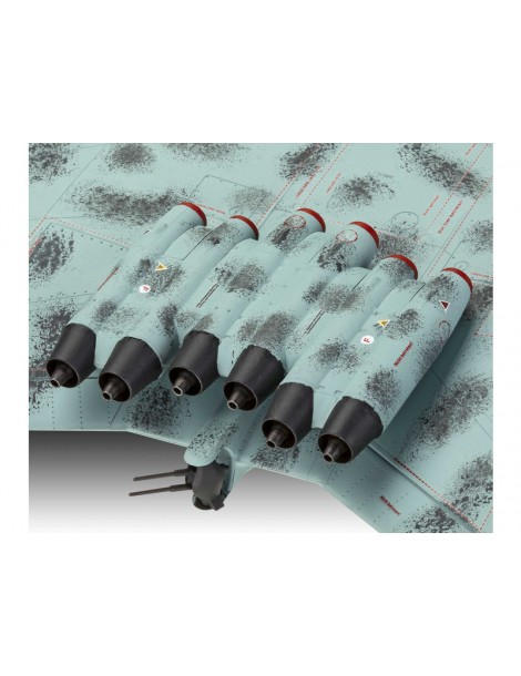 Bombonešis Revell Arado P-Series AR555 (1:72)