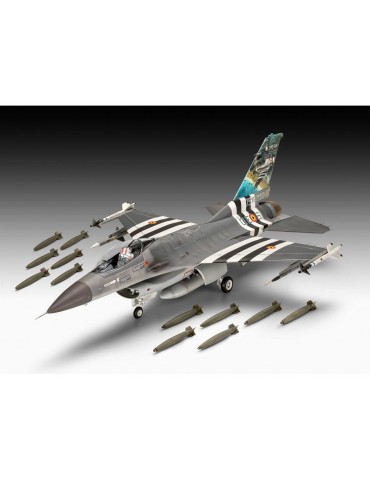 Revell General Dynamics F-16 Falcon 50th Anniversary (1:32)