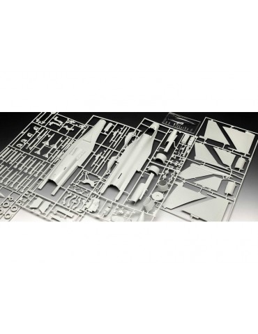 Revell General Dynamics F-16 Falcon 50th Anniversary (1:32)