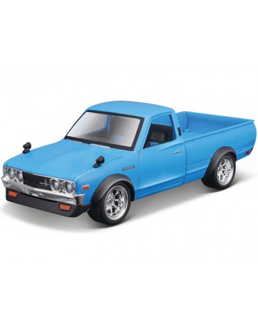 Maisto Datsun 620 1973 Pick-up s Lamborgini Urus 1:24 blue