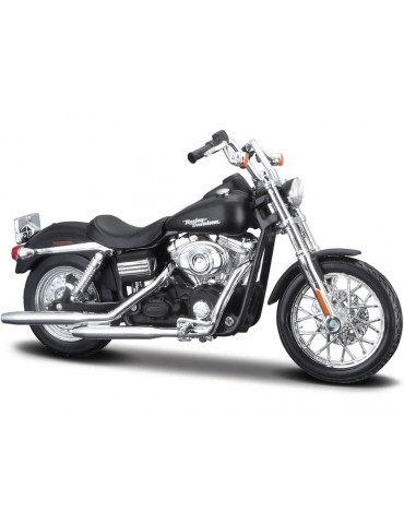 Maisto Harley-Davidson 2006 Dyna Street Bob 1:18
