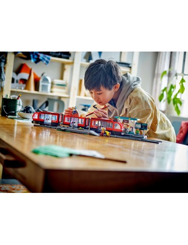 LEGO City - Downtown Streetcar and Station