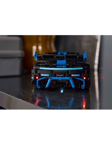 LEGO Technic - Porsche GT4 e-Performance Race Car