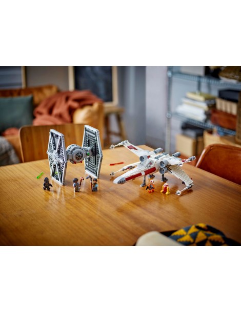 LEGO Star Wars - TIE Fighter & X-Wing Mash-up
