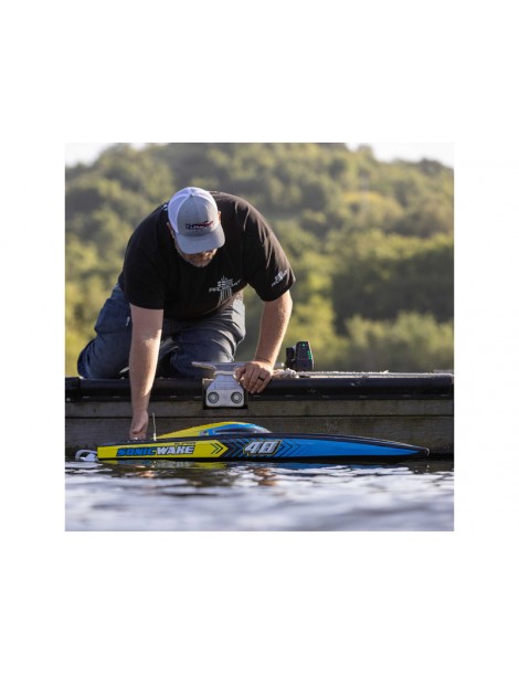 Pro Boat Super Sonicwake 48 colių RC laivas su LED žibintais ir 8S sistema