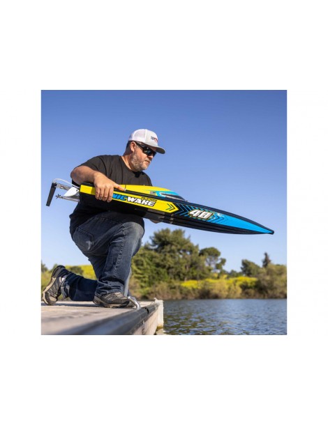 Pro Boat Super Sonicwake 48 colių RC laivas su LED žibintais ir 8S sistema