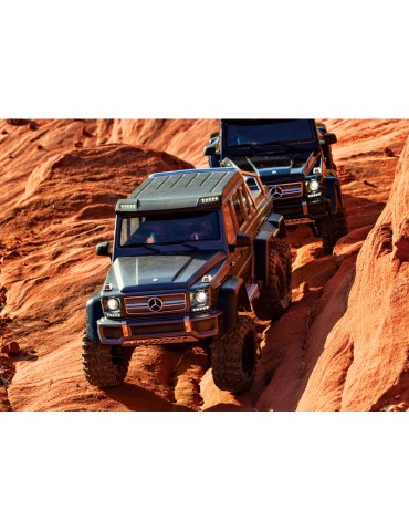 Traxxas TRX-6 Mercedes G 63 6x6 1:10 RTR black