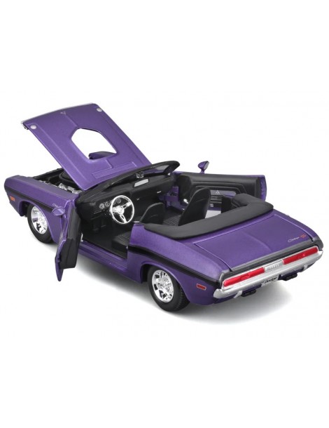 Maisto Dodge Challenger R/T Convertible 1970 1:24 metallic purple