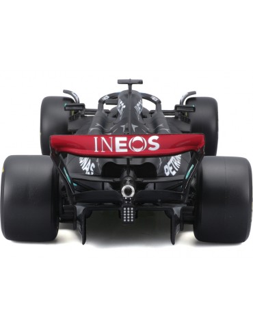 Bburago Mercedes-AMG Petronas W14 E 1:18 63 Russel