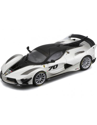 Bburago Ferrari FXX-K EVO 2017 1:43 white/black