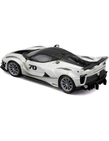 Bburago Ferrari FXX-K EVO 2017 1:43 white/black
