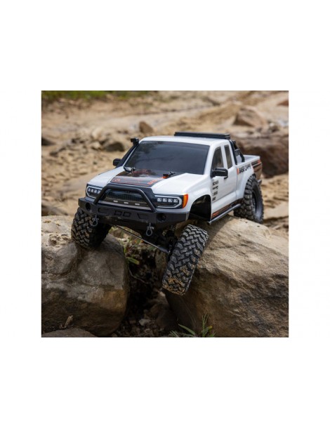 Axial 1/10 SCX10 III Base Camp 4X4 Rock Crawler Brushed RTR, White