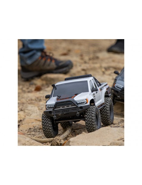 Axial 1/10 SCX10 III Base Camp 4X4 Rock Crawler Brushed RTR, White