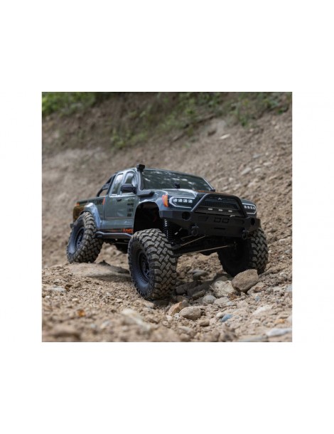 Axial 1/10 SCX10 III Base Camp 4X4 Rock Crawler Brushed RTR, White