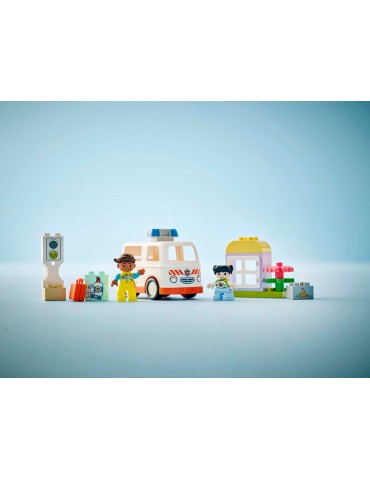 LEGO DUPLO - Ambulance & Driver
