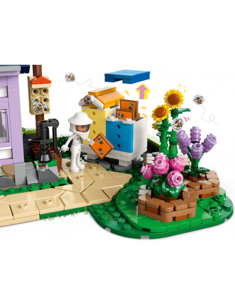 LEGO Friends - Beekeepers' House and Flower Garden
