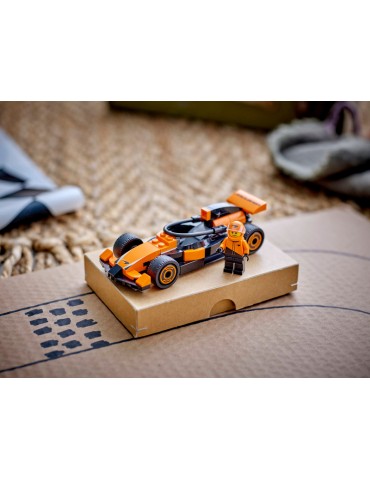 LEGO City - F1 Driver with McLaren Race Car