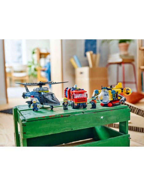 LEGO City - Helicopter, Fire Truck & Submarine Remix