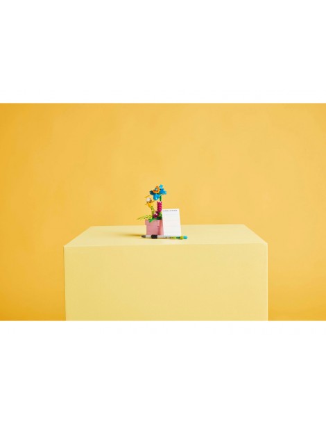 LEGO Creator - Typewriter with Flowers