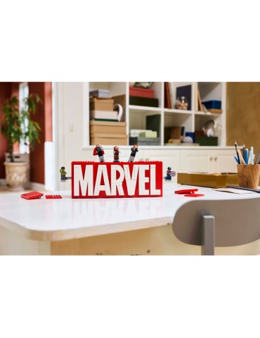 LEGO Marvel - MARVEL logotipas ir minifigūrėlės