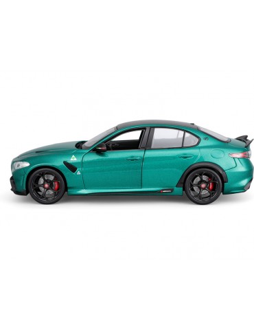 Bburago Alfa Romeo Giulia GTA 1:18 metalic green