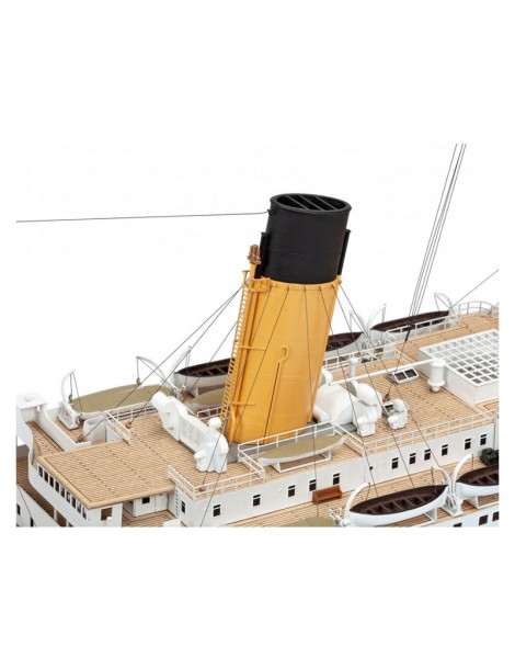 AMATI R.M.S. Titanic 1:250 kit (version 2025)