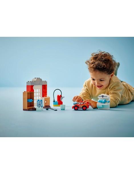 LEGO DUPLO - McQueen's Visit to Doc's Garage