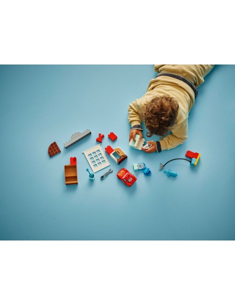 LEGO DUPLO - McQueen's Visit to Doc's Garage