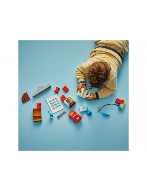LEGO DUPLO - McQueen's Visit to Doc's Garage