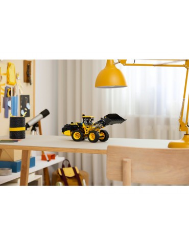 LEGO Technic - Volvo L120 Electric Wheel Loader