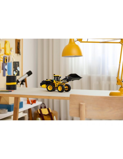 LEGO Technic - Volvo L120 Electric Wheel Loader