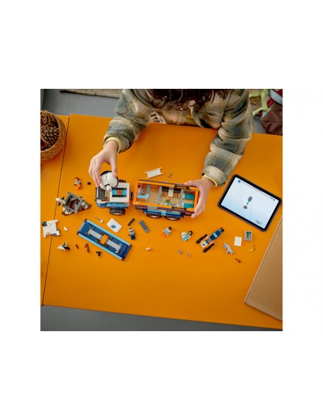 LEGO City - Arctic Explorer Science Lab Truck