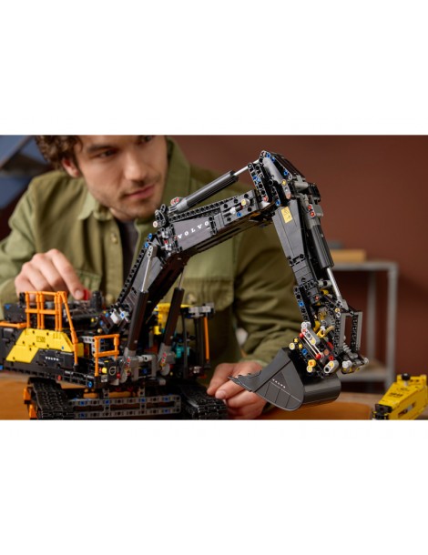 LEGO Technic Volvo EC500 42215 ekskavatorius su motorizuotu mechanizmu
