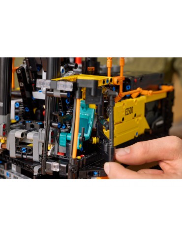 LEGO Technic Volvo EC500 42215 ekskavatorius su motorizuotu mechanizmu