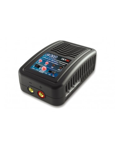 Įkroviklis SKY RC e430 balansinis AC 2–4S LiPo akumuliatoriams