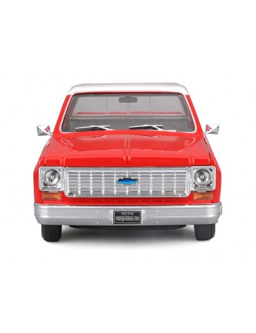 Maisto Chevrolet C10 Cheyenne Super 1:18 1974 red-white