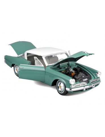 Maisto Studebaker Starliner 1953 1:18 green